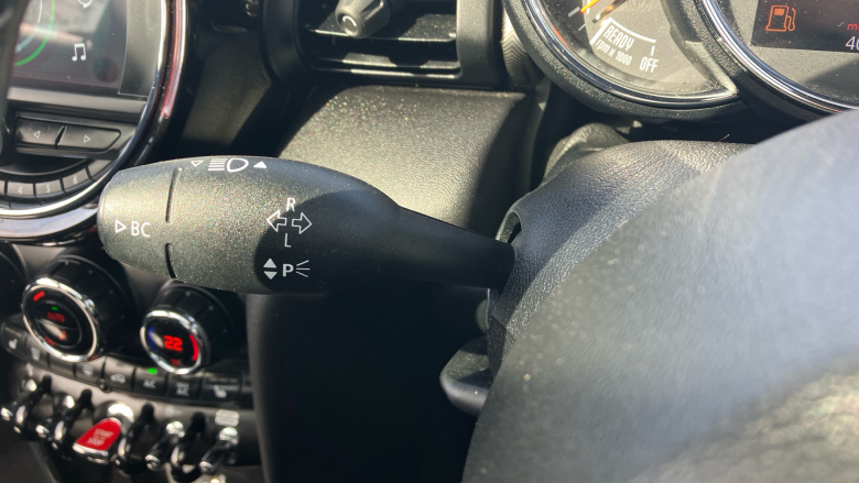 MINI Hatchback 1.5 Cooper Exclusive II 3dr Auto [Comfort/Nav Pck] Petrol Hatchback